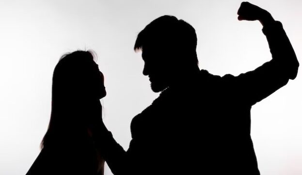 Violência psicológica e estrangulamento: Homem é suspeito por violência contra mulher, em Ipameri
