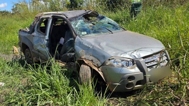Tragédia na BR-050: idosa de 92 anos morre e duas pessoas ficam feridas em capotamento de veículo