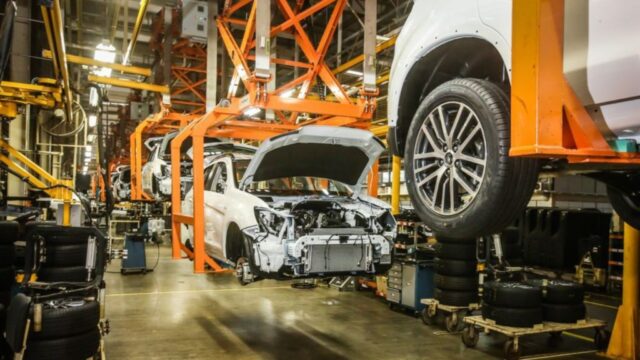 Governo Lula anuncia medidas para reduzir preços de carros populares nesta quinta, Dia da Indústria