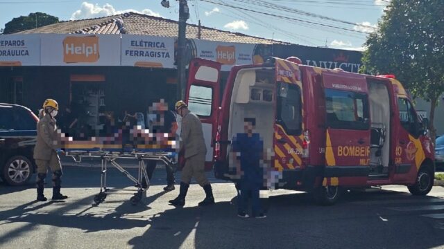 Colisão entre carro e moto deixa homem ferido no bairro Nossa Senhora de Fátima, em Catalão
