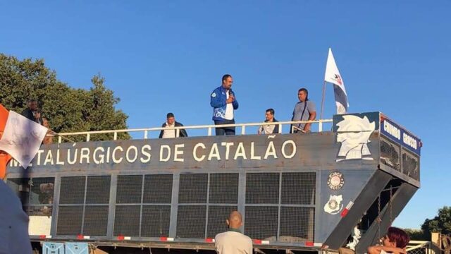 Sindicato Metabase participa de movimento dos trabalhadores contra a alta taxa de juros