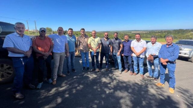Moradia: Pronto para ser lançado, Ouvidor recebeu nesta quarta-feira, 3, a visita do deputado estadual Henrique César e de representante da Agehab