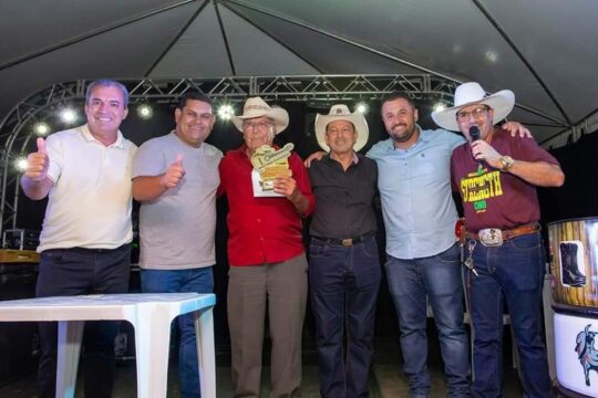Valcimar e Waldemar são os grandes vencedores da 16ª Roda de Violeiros em Ouvidor