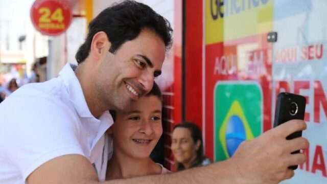Junto à Seduc, deputado Jamil Calife e prefeito Adib Elias examinam a possibilidade de transformação do Colégio Prof. Zuzu em Catalão em Colégio Militar