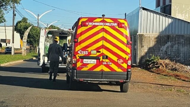 Colisão entre duas motos deixa uma pessoa ferida no bairro Castelo Branco, em Catalão