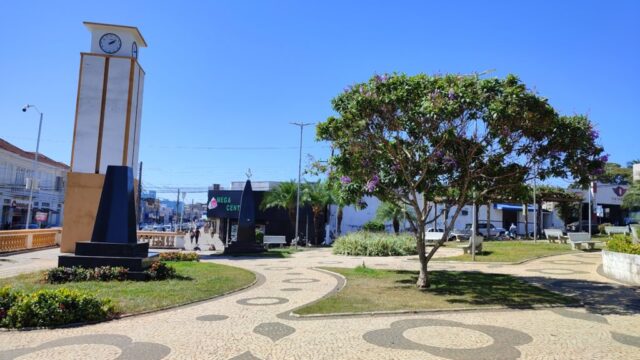 Catalão realiza I Sarau Literário e Artístico em homenagem às mulheres