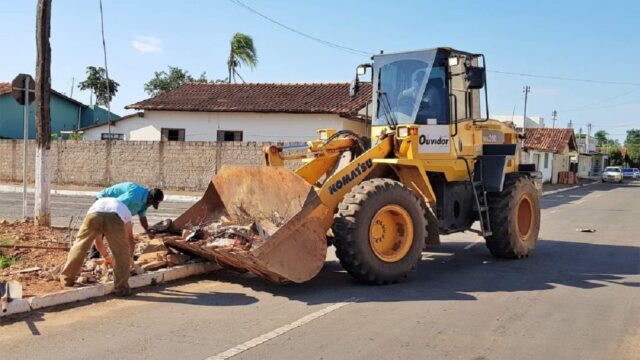 Meio Ambiente: Prefeitura de Ouvidor lança o programa "Cidade Limpa"