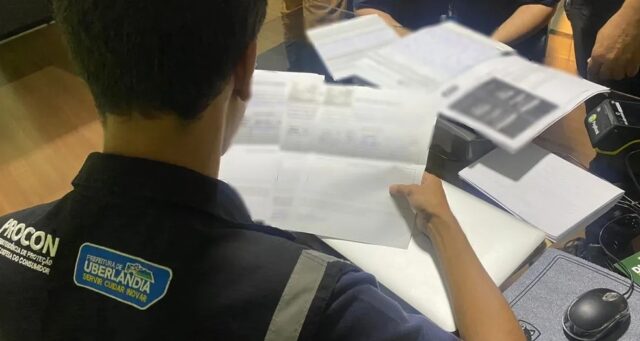 Duas empresas suspeitas de ofertar crédito em operações fraudulentas são autuadas e interditadas em Uberlândia