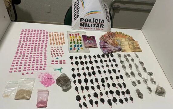 Trio suspeito de vender cocaína, ecstasy e jujubas de maconha é preso em Uberlândia