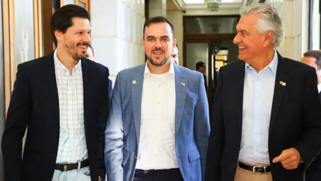 Após reunião com Caiado, Mendanha anuncia oficialmente retorno ao MDB