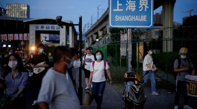 Nova onda de Covid-19 na China pode levar a 65 milhões de casos semanais, estima cientista