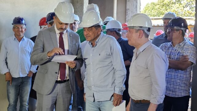 Representante do Ministério da Saúde acompanha andamento da obra do Hospital Regional em Catalão