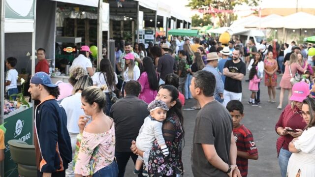 Dia do Cooperativismo reúne mais de 1,5 mil pessoas em Cristalina