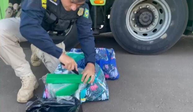 Mulheres são presas em Itumbiara transportando maconha em ônibus interestadual