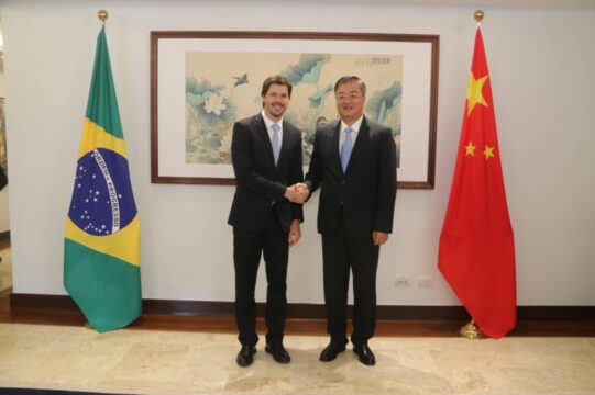 Daniel Vilela lidera missão à China com foco em ampliar relações comerciais
