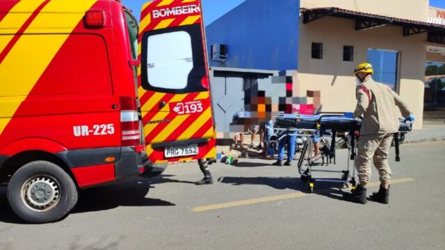 Acidente grave em Catalão deixa dois motociclistas feridos, um com fratura exposta