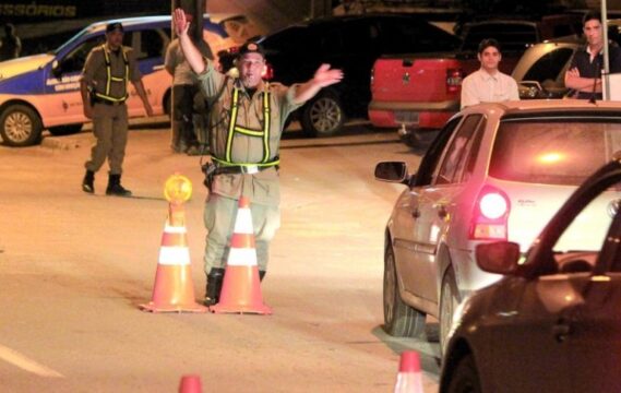 Operação da Polícia Militar Rodoviária prende quatro motoristas por embriaguez ao volante em Catalão e outras cidades de Goiás