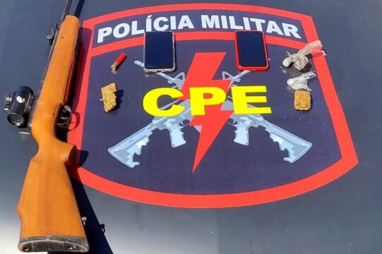 Orizona: Polícia Militar prende dois homens por tráfico de drogas, furto de veículo, posse ilegal de arma de fogo; um é foragido da justiça pelo crime de homicídio