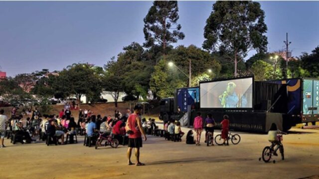 Cine Geek oferece cinema itinerante e exposição de arte a Catalão e Ouvidor