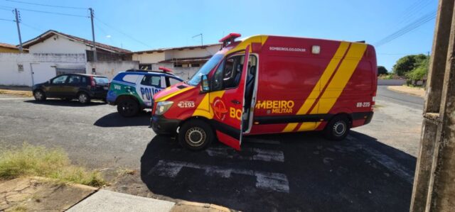 Briga na Vila Chaud, em Catalão, deixa dois esfaqueados
