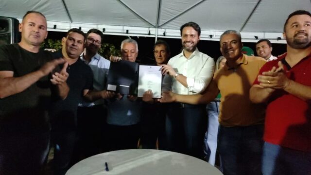 Governo de Goiás inicia construção de 48 casas a custo zero em Ouvidor, proporcionando moradia digna para a população