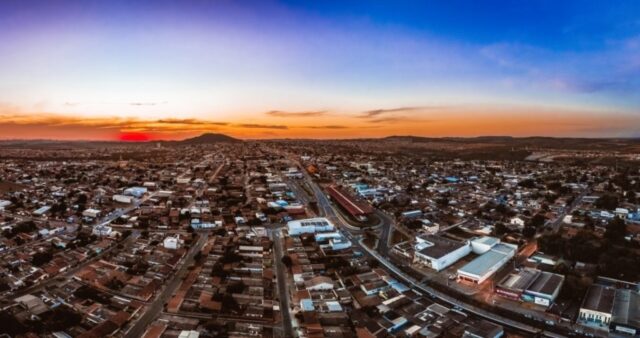 Prefeitura de Senador Canedo - GO anuncia quase 1000 vagas de emprego