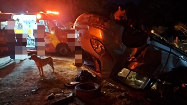 Carro capota na GO-330 entre Catalão e Ipameri deixando uma pessoa ferida