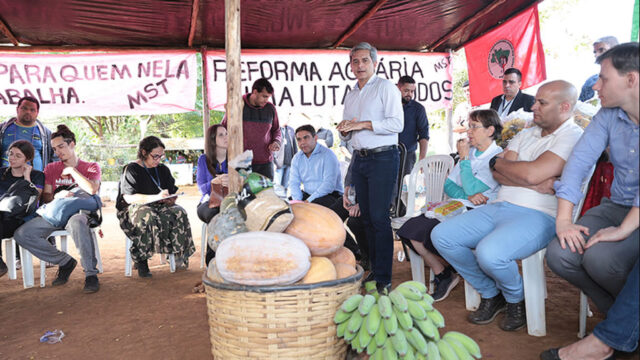 Integrantes da Comissão de Conflitos Fundiários vistoriam áreas localizadas próximas ao município de Catalão