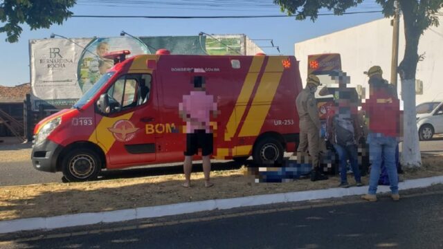 Motociclista fica ferido após colidir com árvore em Catalão