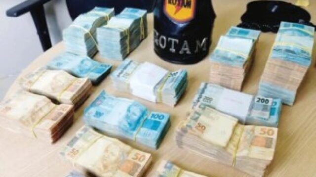 PM apreende R$ 275 mil em veículo do escritório do advogado Dyogo Crosara