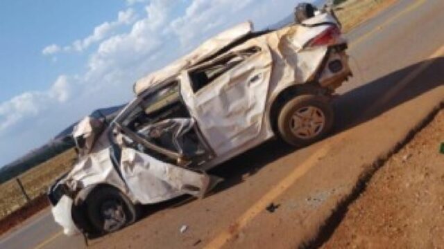 Casal morre e crianças ficam feridas após acidente na GO-215, entre Edealina e Edeia