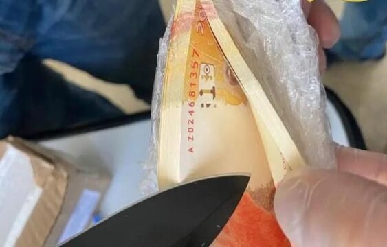 Polícia Federal de Uberlândia prende homem após recebimento de encomenda com 100 notas falsas