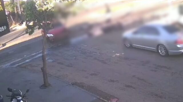 Grave acidente é registrado por câmeras de segurança em Caldas Novas; VÍDEO
