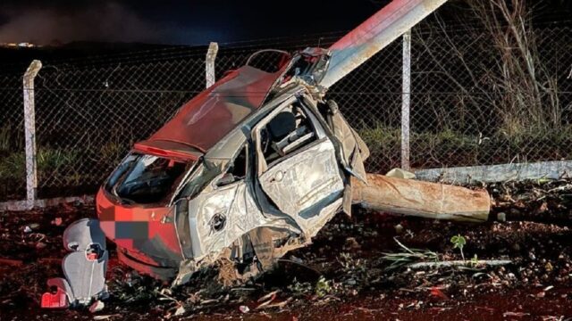 Colisão com poste de energia deixa vítima fatal em Araguari