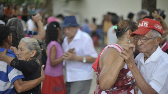 O baile que traz mais saúde à terceira idade volta a acontecer nesta sexta, (21/07)