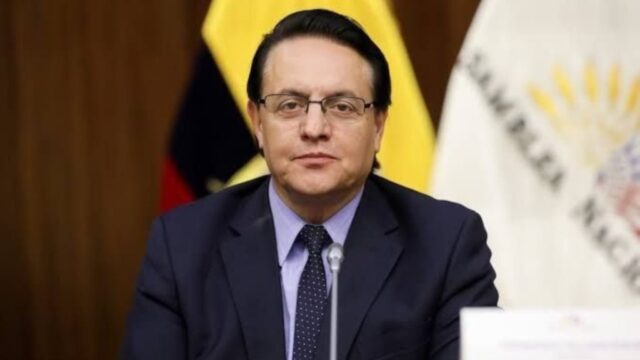 Fernando Villavicencio, candidato à presidência do Equador, é assassinado com três tiros