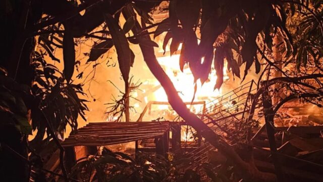 Incêndio de grandes proporções atinge marcenaria em Catalão