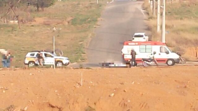 Homem de 46 anos morre após acidente de moto e criança de 10 anos fica ferida
