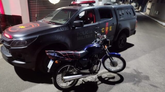 Acompanhamento policial leva à prisão de jovem com motocicleta roubada em Catalão