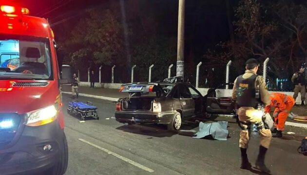 Uberlândia: Três morrem após capotamento de carro na Avenida Anselmo Alves dos Santos