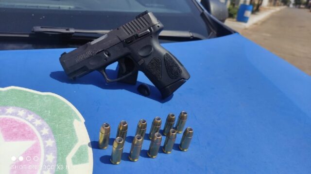 Polícia Militar age rápido em Vianópolis e apreende arma após ameaça contra mulher mulher