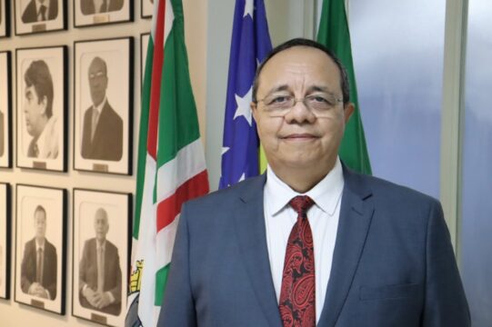 José Orlando Ribeiro Cardoso assume presidência do Ipasgo Saúde