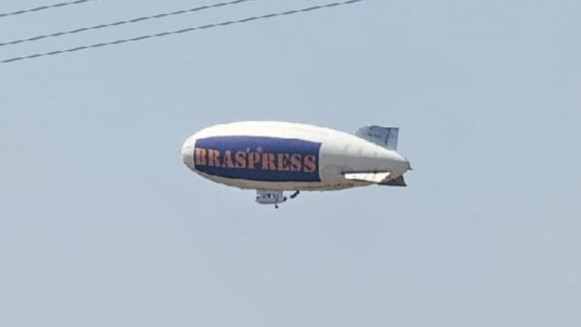 Braspress surpreende Catalão com Dirigível em ação de marketing