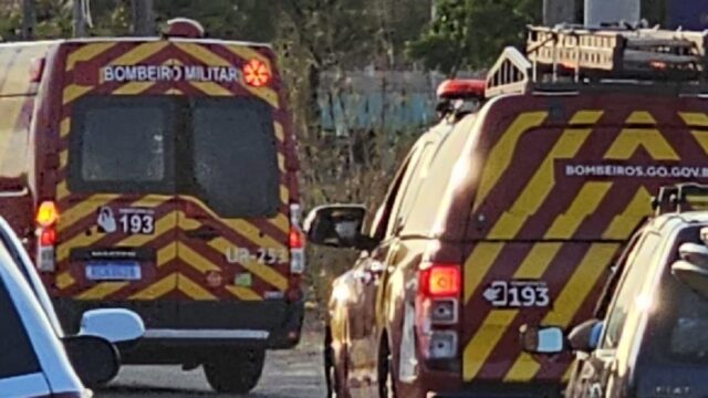 Motociclista fica ferida em queda de moto no bairro Vila Cruzeiro II, em Catalão