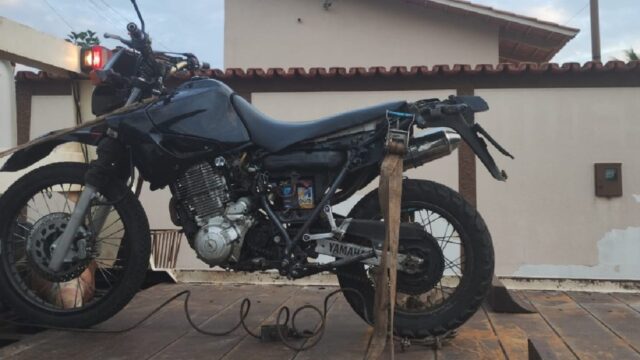 PM de Ipameri prende suspeito por receptação e apreende moto com placa adulterada