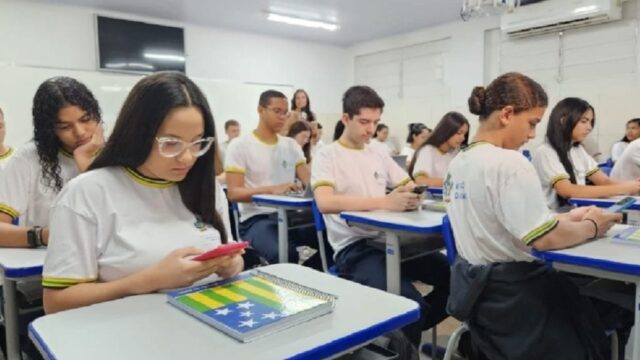 Governo de Goiás lança novo aplicativo para alunos do Ensino Médio da rede pública estadual de educação