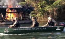 Batalhão de Polícia Militar Ambiental deflagra mais uma fase da “Operação Ilicitum Aurum” em combate ao garimpo ilegal em Corumbá de Goiás Batalhão de Polícia Militar Ambiental deflagra mais uma fase da “Operação Ilicitum Aurum” em combate ao garimpo ilegal em Corumbá de Goiás