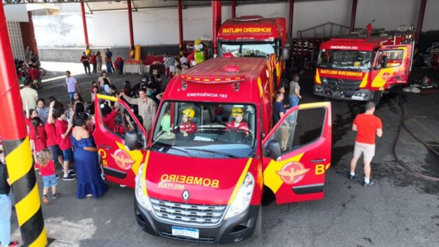 Catalão: Corpo de Bombeiros recebe pais e fiilhos na SIPAT 2023 da empresa Mosaic