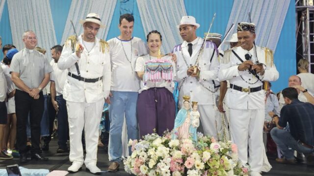 Fé e devoção: entrega da coroa encerra a 147ª Festa em Louvor à Nossa Senhora do Rosário em Catalão