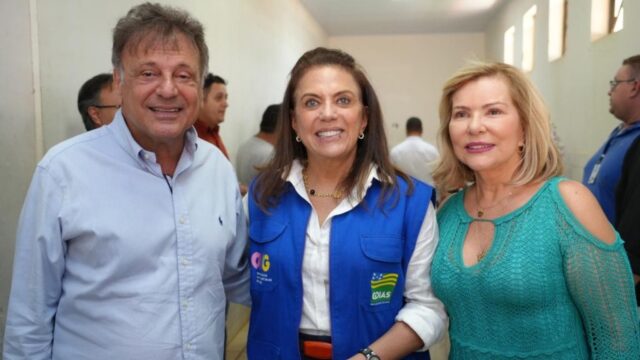 Em Catalão, Adib, Adriete e Gracinha Caiado entregam cerca de 1.000 cartões do Mães de Goiás e Dignidade